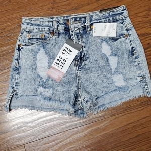 🌟Almost Famous jean shorts